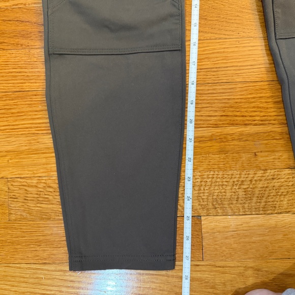 Carhartt Women's Force Fitted Midweight Utility Leggings - Size XL(16-18) - NWOT - Picture 4 of 6